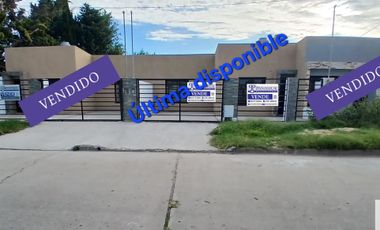 Casa en venta c/ cochera en 9 de Julio