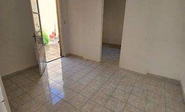 Departamento Tipo Casa en alquiler en Lanus Oeste