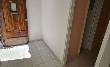 Departamento Tipo Casa en alquiler en Lanus Oeste