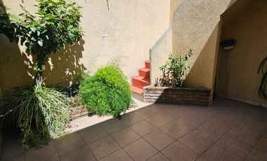 Departamento Tipo Casa en alquiler en Lanus Oeste