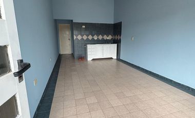 VENTA EN BLOCK. 1 CASA Y 9 DEPARTAMENTOS.