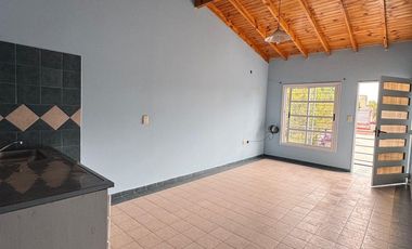 VENTA EN BLOCK. 1 CASA Y 9 DEPARTAMENTOS.