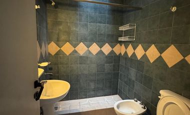 VENTA EN BLOCK. 1 CASA Y 9 DEPARTAMENTOS.