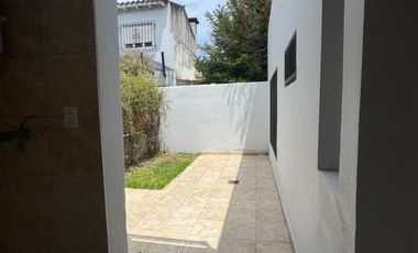 VENTA EN BLOCK. 1 CASA Y 9 DEPARTAMENTOS.