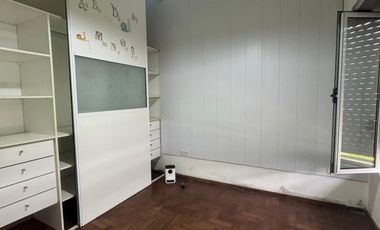 VENTA EN BLOCK. 1 CASA Y 9 DEPARTAMENTOS.