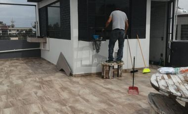 Se vende casa con restaurante de mariscos y departamento en Col. Faja de Oro, Gustavo A. Madero