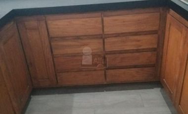 Se vende casa con restaurante de mariscos y departamento en Col. Faja de Oro, Gustavo A. Madero