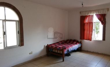 Se vende amplia casa de 5 recámaras en San Juan Tepeximilpa, Tlalpan