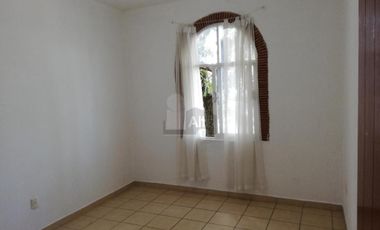 Se vende amplia casa de 5 recámaras en San Juan Tepeximilpa, Tlalpan