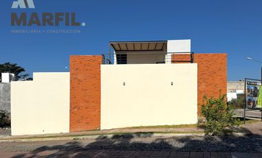 Casa en Venta 1 Planta Esquina con Roofgarden Frente Jardín Valle Verde Colima