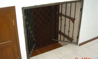 CASA EN CONDOMINIO CON VIGILANCIA EN LOMAS DE LA HERRADURA