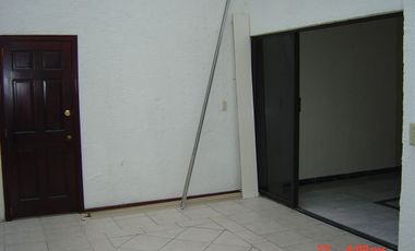 CASA EN CONDOMINIO CON VIGILANCIA EN LOMAS DE LA HERRADURA