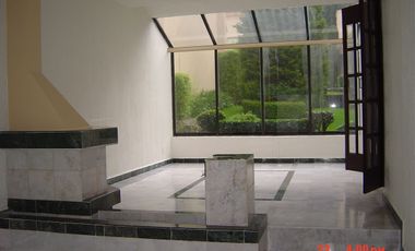 CASA EN CONDOMINIO CON VIGILANCIA EN LOMAS DE LA HERRADURA