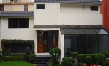 CASA EN CONDOMINIO CON VIGILANCIA EN LOMAS DE LA HERRADURA