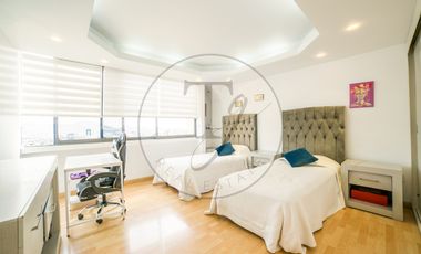 Casa en Venta en Lomas de Valle Dorado – Funcionalidad y Vistas Espectaculares