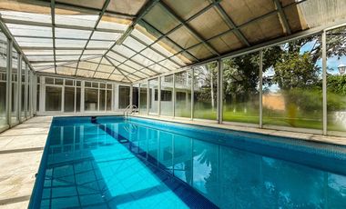 Casa en Venta en Colinas de San Javier con Alberca