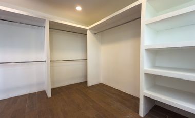 Casa en Venta en Colinas de San Javier con Alberca