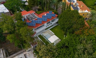 Casa en Venta en Colinas de San Javier con Alberca