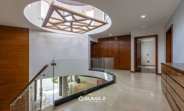 Preciosa casa de lujo en Valle Real en Venta