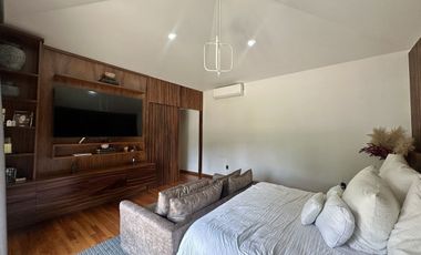 Preciosa casa de lujo en Valle Real en Venta