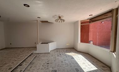 CASA EN RENTA EN COL. PRADOS DEL CAMPESTRE MORELIA