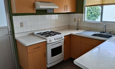 Departamento en renta semi-amueblado en Cedros Peñuelas