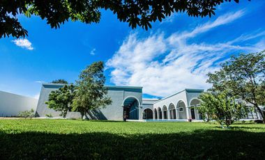 CASA EN VENTA MERIDA, SITPACH, 1 PLANTA DE LUJO, ENTREGA INMEDIATA.