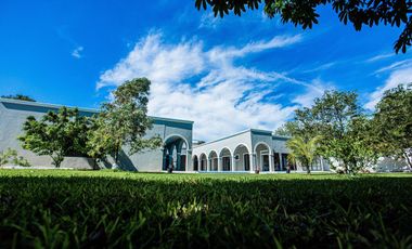 CASA EN VENTA MERIDA, SITPACH, 1 PLANTA DE LUJO, ENTREGA INMEDIATA.