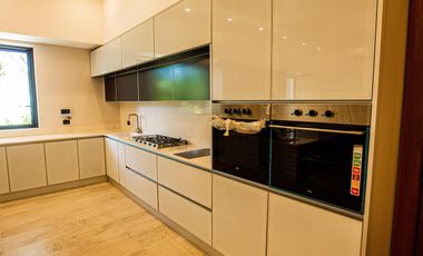 CASA EN VENTA MERIDA, SITPACH, 1 PLANTA DE LUJO, ENTREGA INMEDIATA.