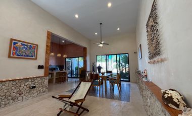 CASA EN VENTA MERIDA, PLAYA CHICXULUB, CASA ITALIANA, 3RA FILA, ENTREGA INMEDIA.