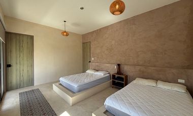 CASA EN VENTA MERIDA, PLAYA CHICXULUB, CASA ITALIANA, 3RA FILA, ENTREGA INMEDIA.