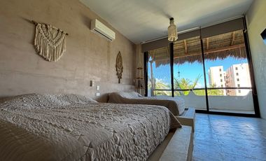 CASA EN VENTA MERIDA, PLAYA CHICXULUB, CASA ITALIANA, 3RA FILA, ENTREGA INMEDIA.