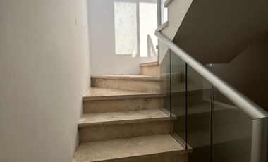 Casa en Renta en La Antigua Cementera, 3 recámaras, Puebla