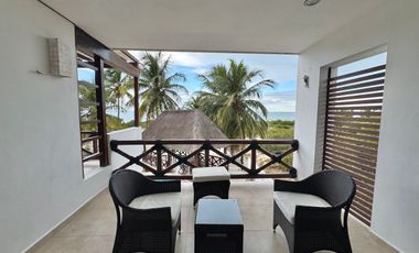 CASA FRENTE AL MAR EN SAN BRUNO EN RENTA A LARGO PLAZO CON PÁNELES SOLARES