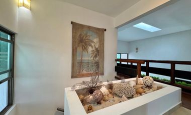 CASA FRENTE AL MAR EN SAN BRUNO EN RENTA A LARGO PLAZO CON PÁNELES SOLARES