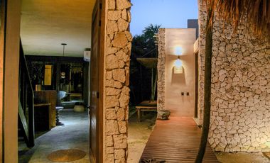 Retiro secreto frente al mar en Sian Kaan