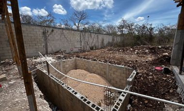 CASA EN VENTA EN PRIVADA ENTRE PARQUES, CONKAL, YUCATAN