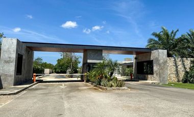 CASA EN VENTA EN PRIVADA ENTRE PARQUES, CONKAL, YUCATAN