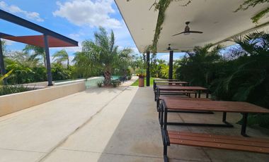 CASA EN VENTA EN PRIVADA ENTRE PARQUES, CONKAL, YUCATAN