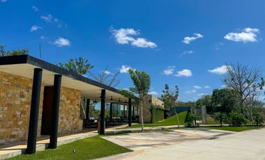 CASA EN VENTA EN PRIVADA ENTRE PARQUES, CONKAL, YUCATAN