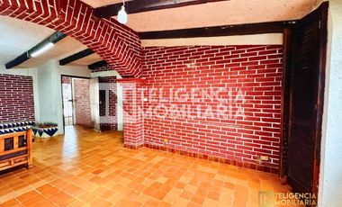 CASA EN VENTA - TEPETLAOXTOC