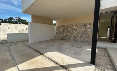 Casa en venta en Residencial Sakche en BACA, YUCATAN | ENTREGA  2026