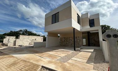 Casa en venta en Residencial Sakche en BACA, YUCATAN | ENTREGA  2026