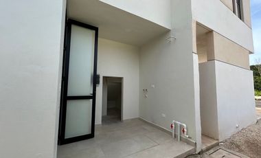 Casa en venta en Residencial Sakche en BACA, YUCATAN | ENTREGA  2026