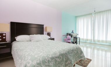 Casa en Venta en Lomas Boulevares, Tlalnepantla, Edo de México