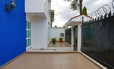 Casa en Venta en Lomas Boulevares, Tlalnepantla, Edo de México