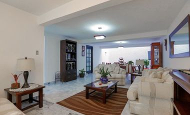 Casa en Venta en Lomas Boulevares, Tlalnepantla, Edo de México