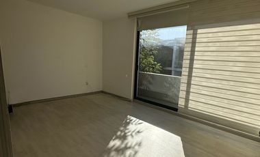 CASA EN RENTA  ESQUINA LOMAS DE ANGELOPOLIS III