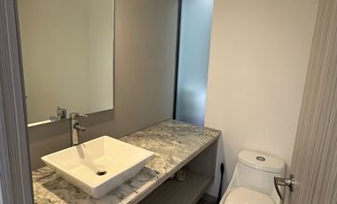 CASA EN RENTA  ESQUINA LOMAS DE ANGELOPOLIS III