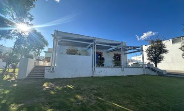 CASA EN RENTA  ESQUINA LOMAS DE ANGELOPOLIS III